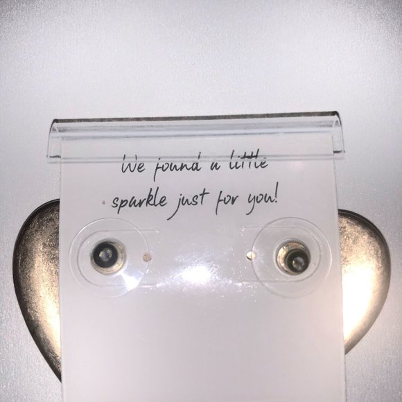 Francesca's Big Pink Heart Earrings - Picture 5 of 6